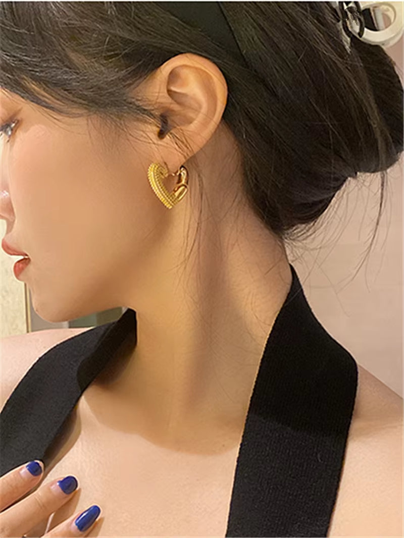 South Korea Exaggerated Texture Heart Earrings Women Simple Geometric Earrings Long Women'S Jewelry Accessories